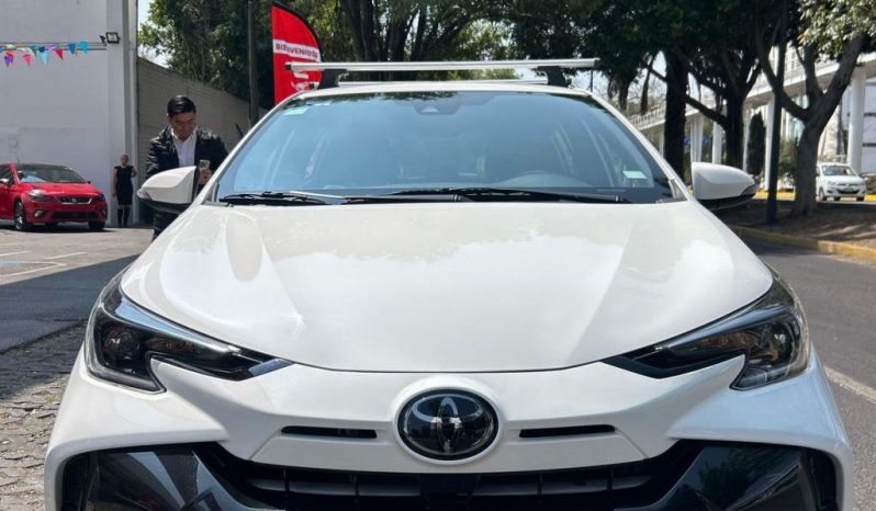 TOYOTA YARIS HB S TA 2024