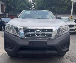 NISSAN NP300 DOBLE CABINA SE TM AA PAQ. SEG. 2020 – SERIE 3N6AD33A8LK849429
